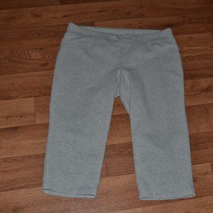 Old Navy Cropped/Capri Pants XL